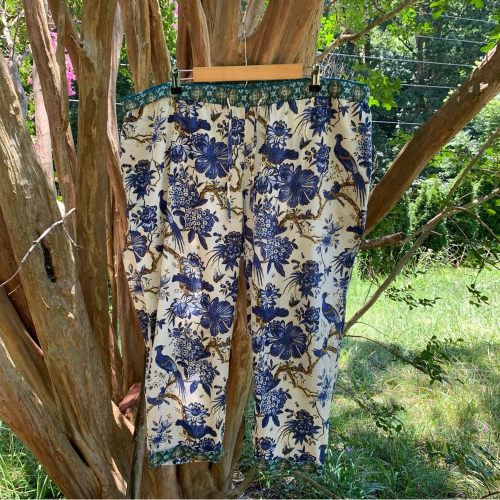Sundance Botanical/Bird Print Cropped Drawstring Lounge Pants